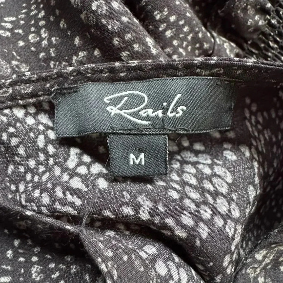 Rails Dress Inez  Python Print Size Medium Smocked Waistband Flutter Hem black - Picture 7 of 12